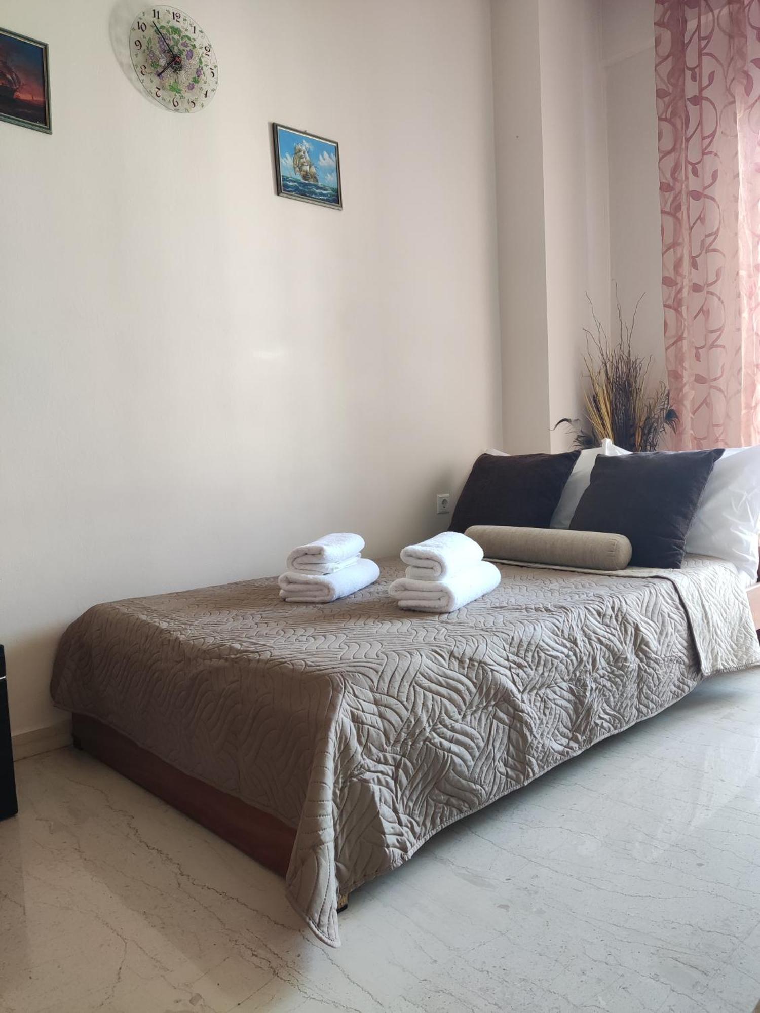Georgia Apartment Chrissi Akti Chania Exterior foto